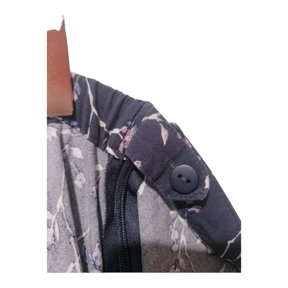 J.Jill Printed Skirt A-Line Purple
Floral Midi Skirt Size
Medium - Picture 9 of 12